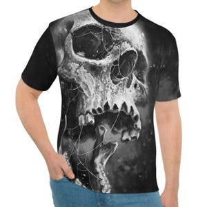 Men&#39;s Skull Graphic T-Shirt: Edgy Gothic Punk Rock Biker Tee