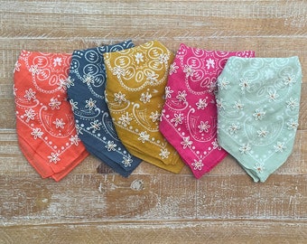 Hand Embroidered Daisy Bandana: Personalized Hair Scarf