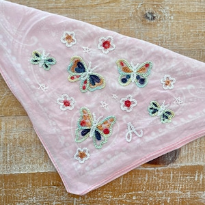 KALEIDOSCOPE OF BUTTERFLIES BANDANA - PINK FA