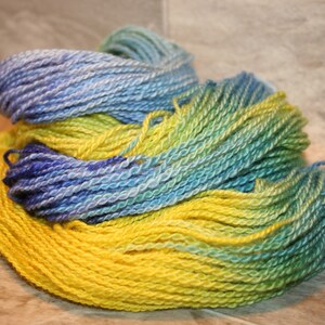 Handspun yarn, handspun Bluefaced leicester yarn, hand dyed, handspun yarn, handspun BFL yarn, handspun wool yarn, sportweight yarn. b11918