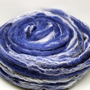 Hand Dyed Merino Bamboo Fiber Roving: 21 Micron, 4oz