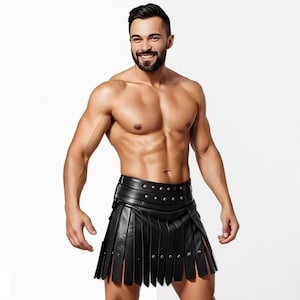 Mens Leather Kilt Handmade Utility Gladiator Kilt Genuine Black Leather Kilt for Men Gothic Steampunk Biker Kilt Custom Size Festival Wear
