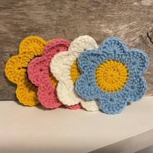 Crochet Daisy Coaster, Handmade Acrylic Floral Drink Coaster