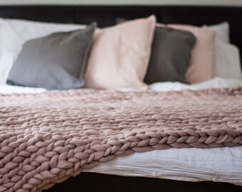 Chunky Knit Blanket. Dusky Pink