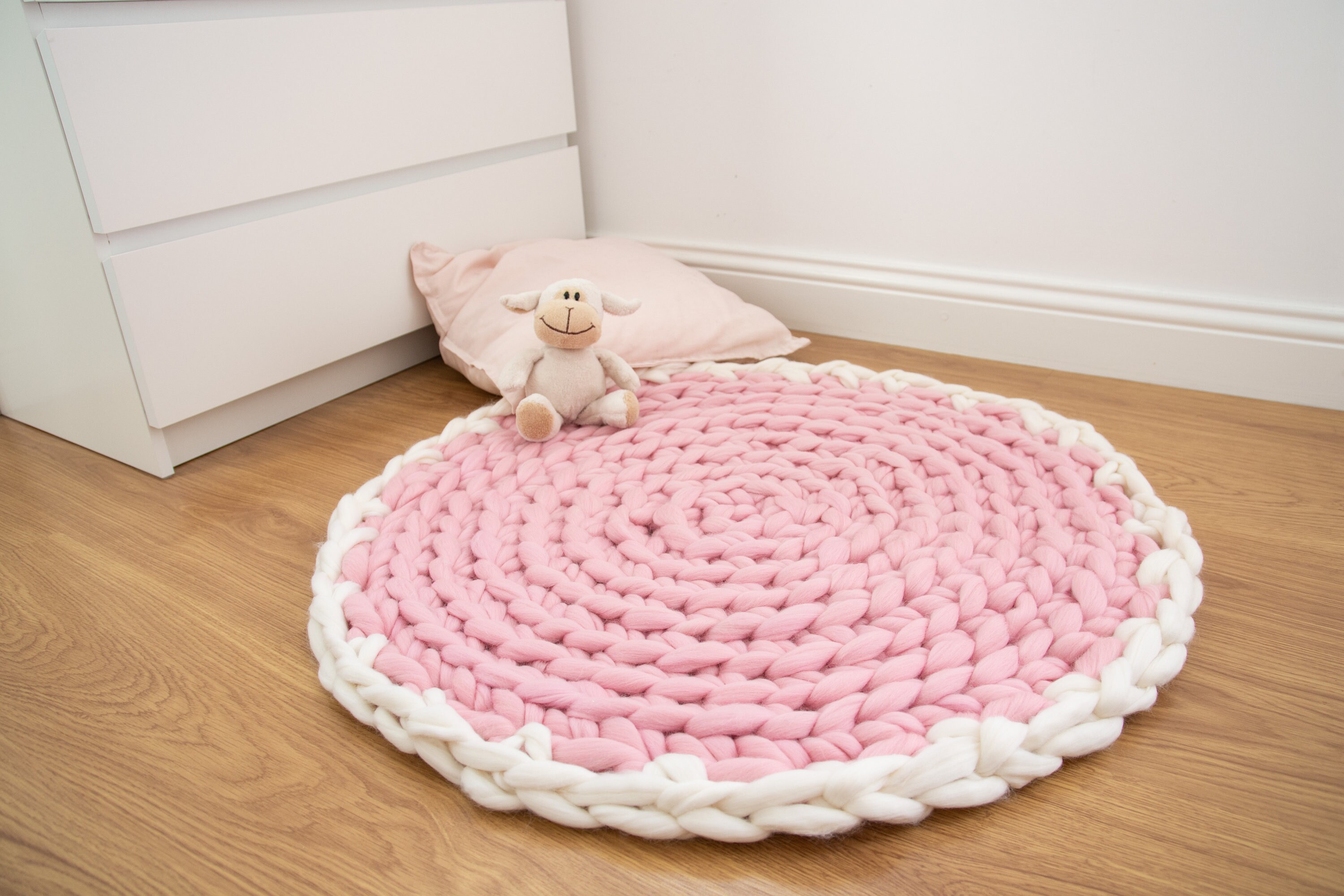Nursery Rug. Floor Mat. Chunky Knit Round Rug With Contrasting Etsy
