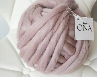 Super bulky Dusty Pink Chunky jumbo yarn 500g xxl wool giant merino wool yarn hand spun chunky knitting UK seller