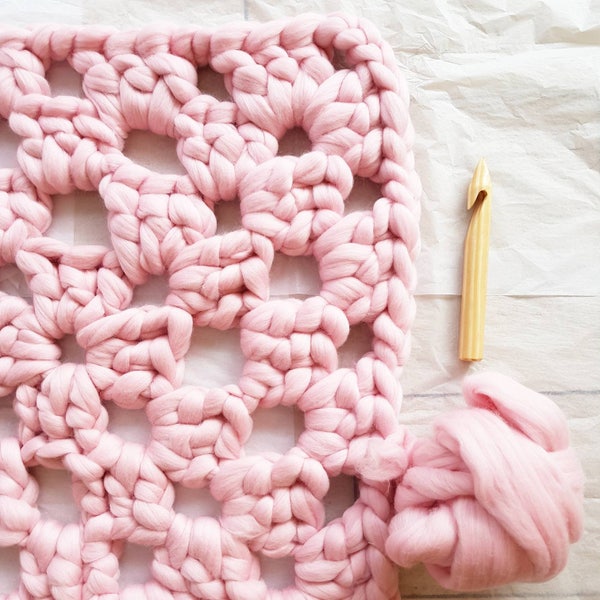 Knit Kit Rug Super Chunky Crochet Kit DIY Giant Granny Square Pink