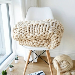 Chunky Knit Blanket. Luxury Bed Runner. Giant Cream Throw. Merino Wool Rug image 2