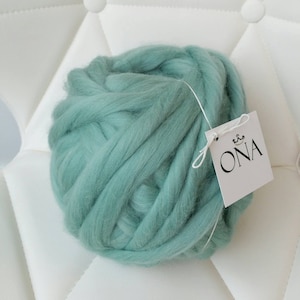 Giant yarn 500g xxl chunky merino wool hand spun arm knitting image 1