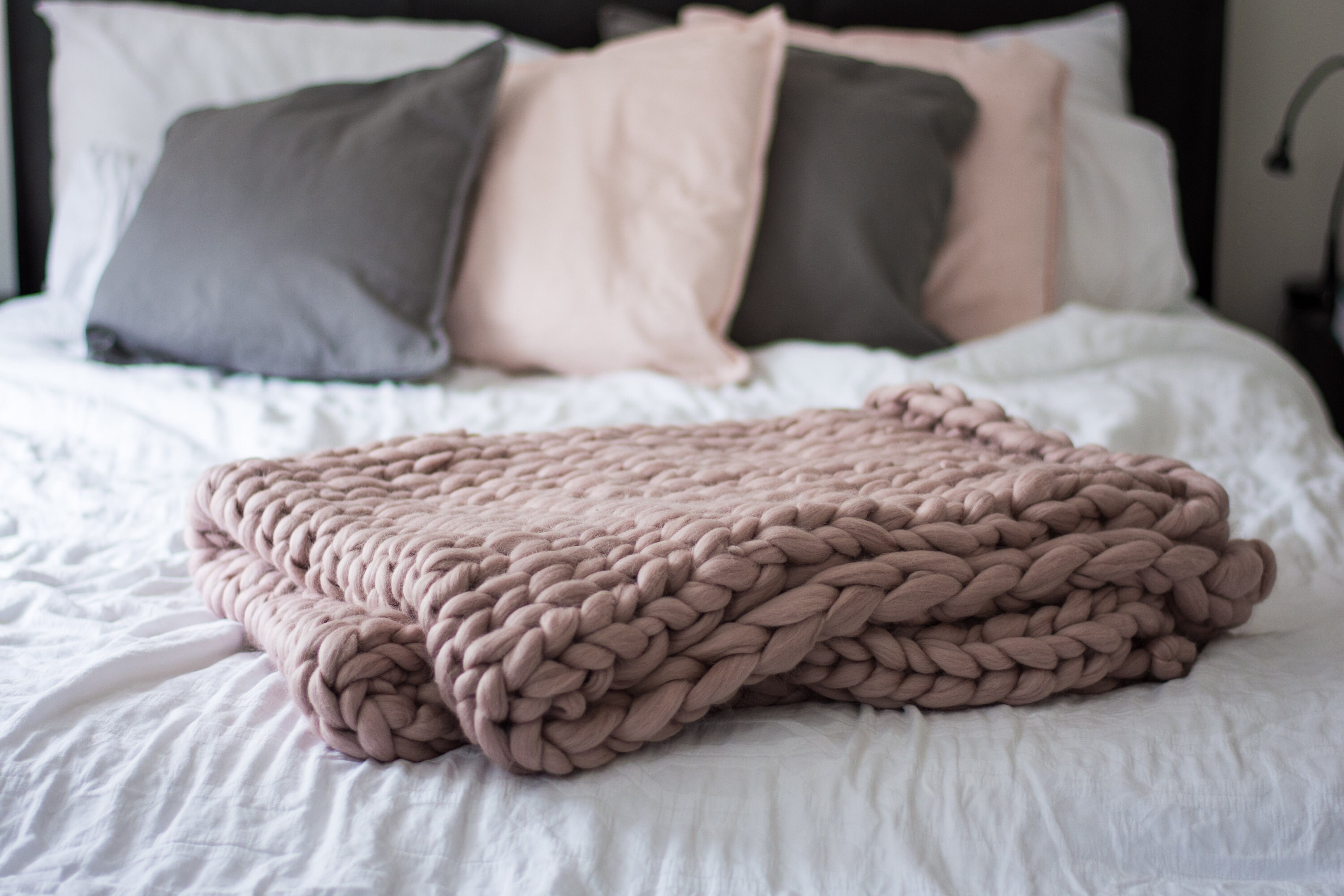 Dusky pink chunky knit throw sale