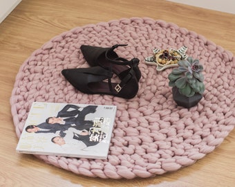 Floor Mat. Chunky Knit Round Rug