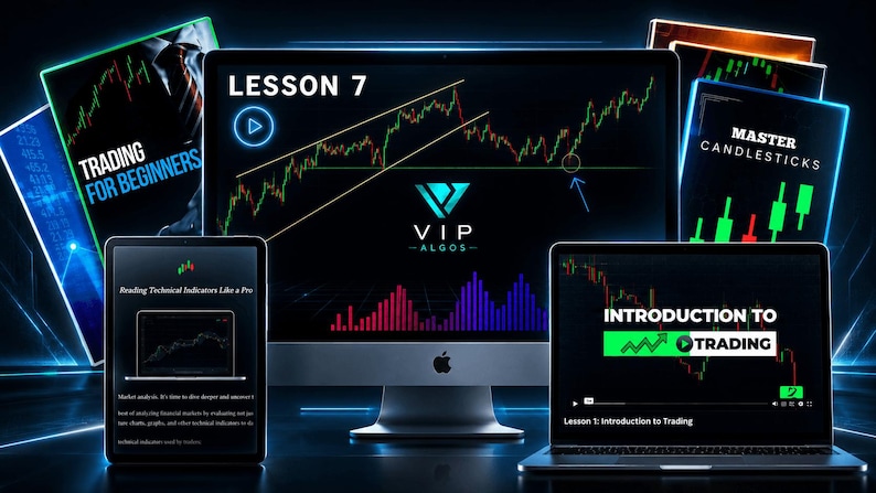 Pode incluir: Uma cole&ccedil;&atilde;o de telas digitais exibindo conte&uacute;do educacional sobre trading financeiro. O monitor central mostra um gr&aacute;fico de a&ccedil;&otilde;es rotulado como LESSON 7 e o logotipo VIP ALGOS. Telas menores apresentam t&iacute;tulos como TRADING FOR BEGINNERS, MASTER CANDLESTICKS e INTRODUCTION TO TRADING.