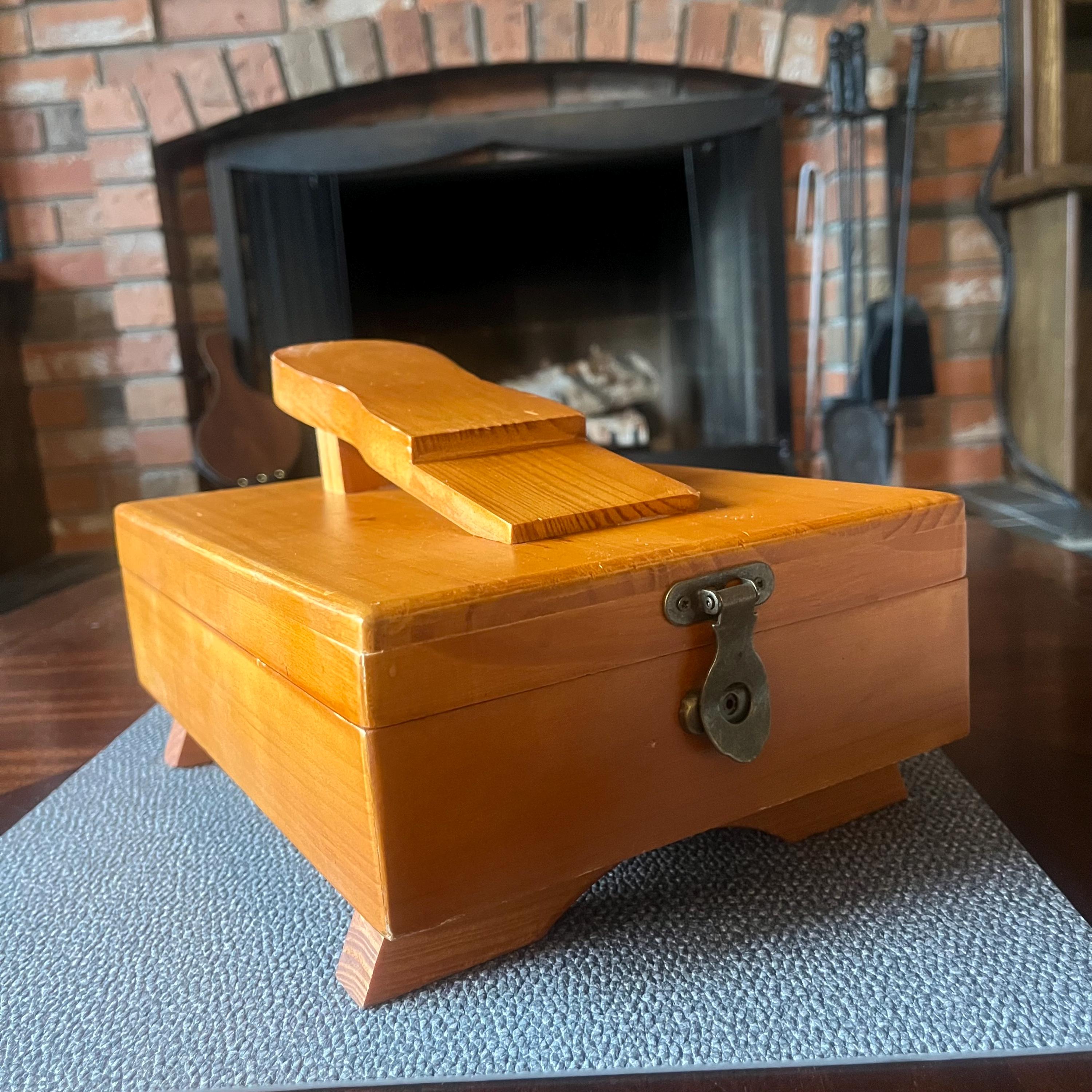 昭和レトロ  収納ケース　靴磨き箱 Vintage Esquire Shoe care Chest ビンテージ シューケア