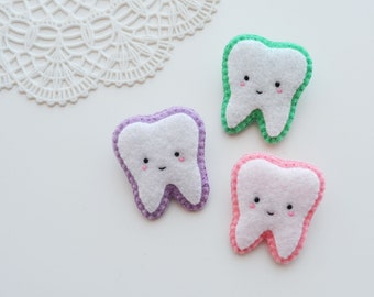 Tooth Brooch, Felt Tooth Pin, Kawaii Tooth Felt Brooch, Cute Dentist Gift, Tooth Fairy, Molar Pin, White Tooth Accessory, Dental Gift