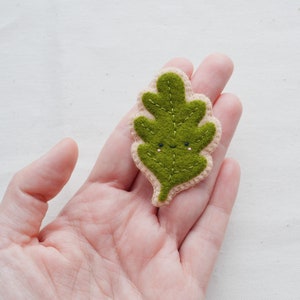 Acorn Felt Brooch, Oak Leaf Felt Brooch, Kawaii Acorn Pin, Kawaii Oak Leaf Brooch, Autumn Pin, Fall Brooch, Nature Lover Felt Pin image 5