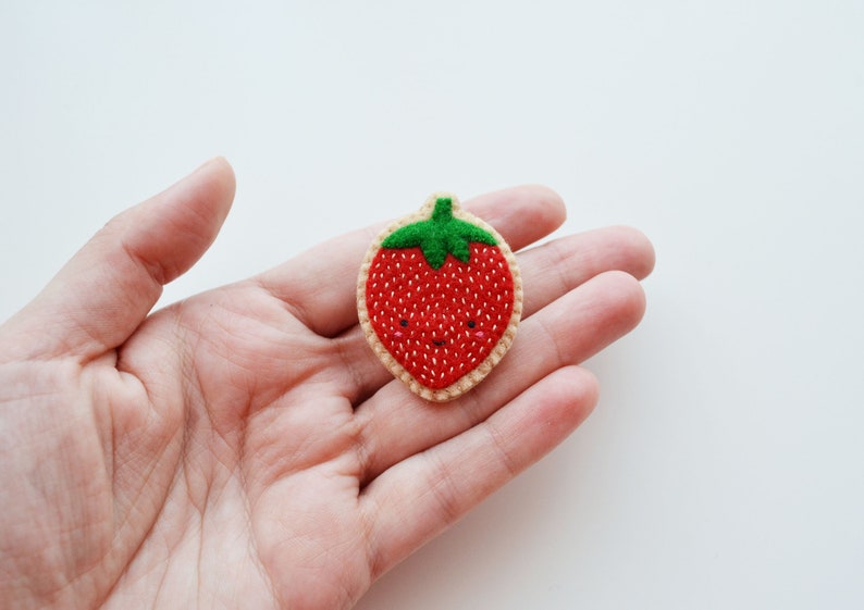 Strawberry Brooch, Fruit Brooch, Kawaii Strawberry Pin, Wearable Food Felt Brooch, Vegan Brooch image 4