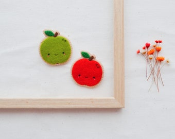 Apple Felt Brooch, Cute Apple Brooch, Kawaii Apple Pin, Felt Apple Badge, Autumn Brooch, Fall Pin, Wearable Fruits Brooch