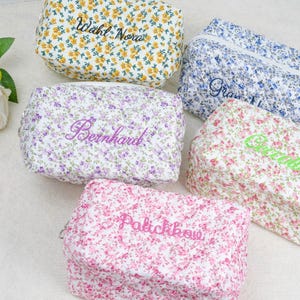 Benutzerdefinierte gestickte Blumen-Schminktasche, benutzerdefinierte Schminktasche, Blumen-Schminktasche, Monogramm-Schminktasche, Brautjungfer Geschenk, Reise-Schminktasche,