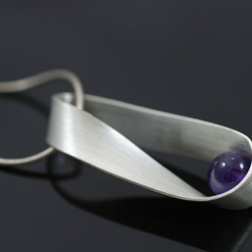 Collana con nastro di Möbius - Ametista