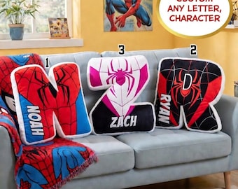 Coussin personnalisé lettre Spidey, coussin personnalisé nom de super-héros, coussin Spidey amis, décoration de chambre de bébé super-héros, cadeau de baby shower