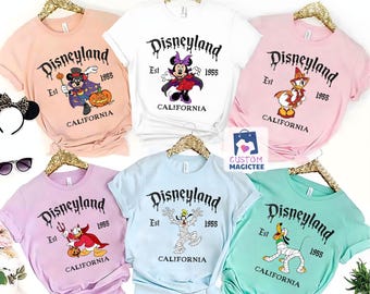 Camiseta de Halloween de Mickey y sus amigos, camiseta vintage de Disneyland con todos los personajes de Halloween, fiesta de Halloween, camiseta familiar de Disney para Halloween