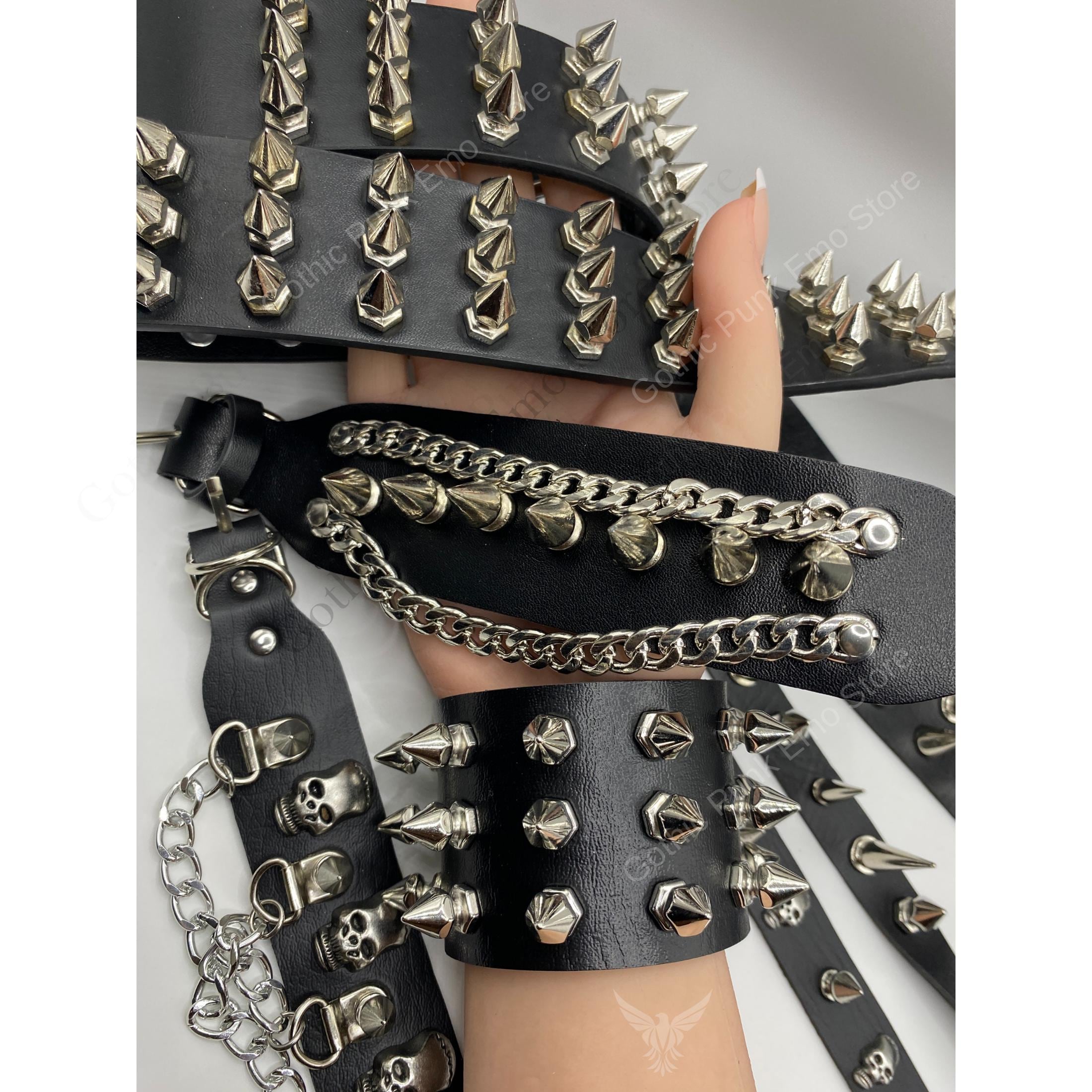 本革 ハーネス made in ENGLAND goth punk band 本革 ハーネス made in ENGLAND goth punk band Some Wear Leather