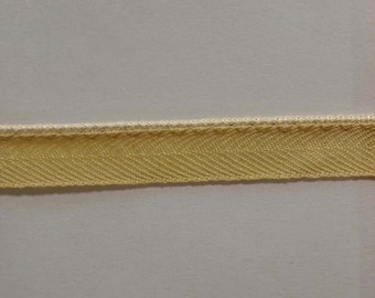 BM300 838 Lip Cord Trim