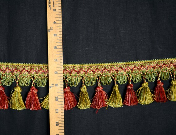 404 238 Pink Green Red Tassel Trim