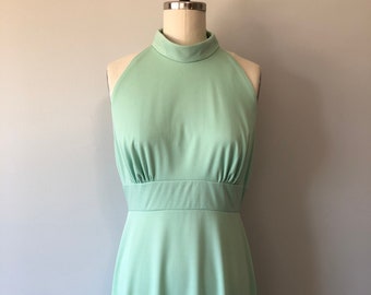Mint Green Gown / Vintage Halter Style Dress / Long Vintage 70s Dress / Comfortable Party Gown / Vintage Weddings / Classy Sexy Evening Wear