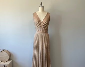 Vintage 60s Gown / Beige and Silver Metallic Material / Evening Wear Gown / Vintage Wedding Dress / Elegant Party Dancing Gown / Grecian