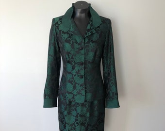 Vintage Floral Suit / Green and Black Material / Oriental Style / Crystal Buttons / Classy Sexy Two Piece / Vintage 80s Outfit / Pin up