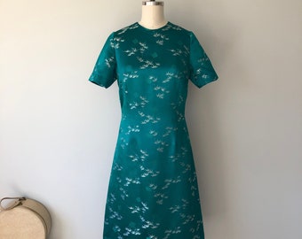 Handmade Vintage Asian Dress / Rich Emerald Green Dress / Classy Sexy Cocktail Dress / 60s Oriental Evening Wear / Vintage Green Dress