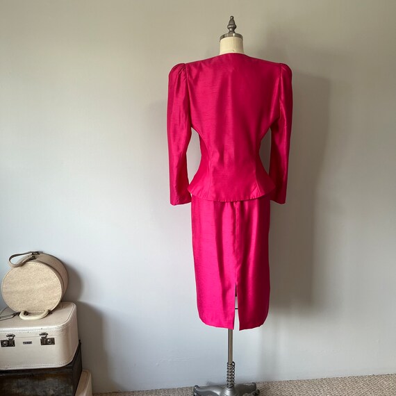 Vibrant Pink Suit / 80s Vintage Two Piece / Class… - image 10