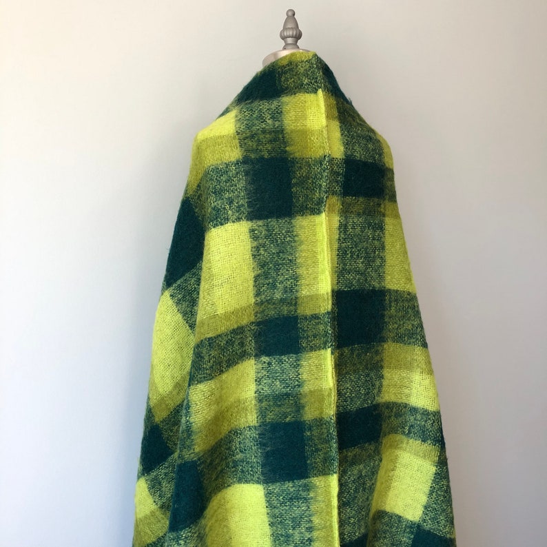 Handgemachte Vintage Wolle Schal / Schottland gemacht Decke Schal / 70er Jahre grün Cape / Hand gewebt Vintage Kleidung Bild 10