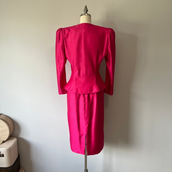 Vibrant Pink Suit / 80s Vintage Two Piece / Class… - image 8