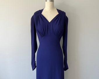 Purple 30s Evening Gown / Vintage Wedding / Designer Vintage Dresses / Elegant Sleeves and Button Detailing / High End Party Wear