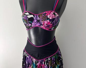 Conjunto vintage floral / Traje de tres piezas de los 80 / Diseño de hojas y flores / Blazer abierto / Top tipo bralette / Falda a juego / Ropa para festivales