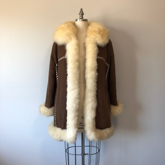 70s Boho Vintage Coat / Cold Weather Wear / Eskimo