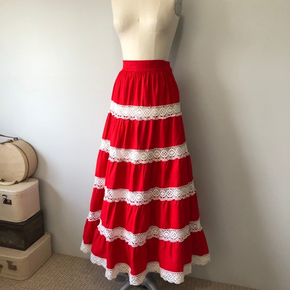 Red Boho Skirt / Long Cotton Vintage Skirt / Hand… - image 3