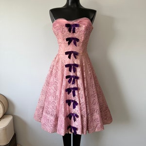 dirty dancing pink dress costume Dirty Dancing Costume Ideas for Halloween