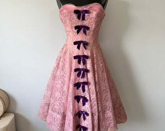 Handmade Lace Vintage Dress / Pink Dancing Dress / Lolita Dress / Evening Gowns / Vintage Wedding / Velvet Bow Detailing / 50s