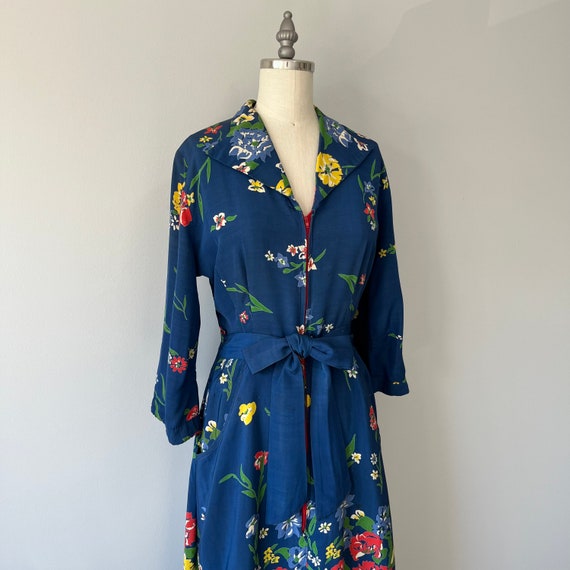 Vintage 1940s Housecoat / Rich Blue Loungewear / … - image 1