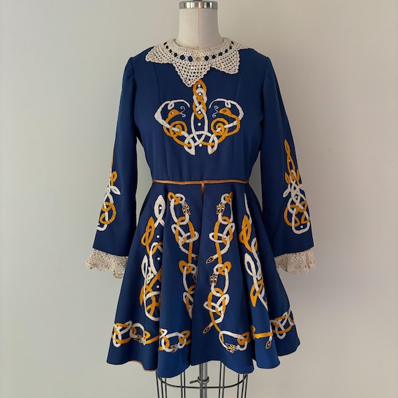 Vintage Irish Dance Dress, Embroidered Celtic Knot, Lace Collar (33" Bust)