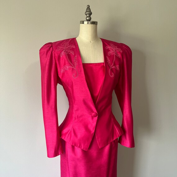 Vibrant Pink Suit / 80s Vintage Two Piece / Class… - image 3