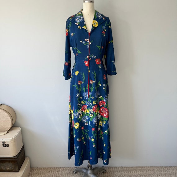 Vintage 1940s Housecoat / Rich Blue Loungewear / … - image 6