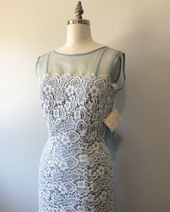 Vintage Fitted 50s Dress / Wiggle Pin Up Dresses /