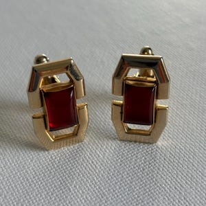 Vintage Gold Cufflinks / Red Glass Detail / Vintage Wedding Accessories / Mens Jewelry Cufflinks / Dress Shirt Accessories / Mid Century