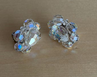 Vintage 60s Clip On Earrings / Glass Beaded Wire Wrapped Earrings / 60s Jewelry / Mod Style Vintage Accessories