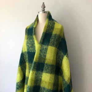 Handgemachte Vintage Wolle Schal / Schottland gemacht Decke Schal / 70er Jahre grün Cape / Hand gewebt Vintage Kleidung Bild 5