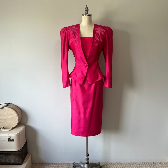 Vibrant Pink Suit / 80s Vintage Two Piece / Class… - image 1